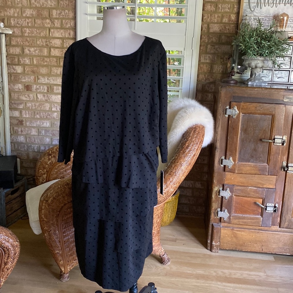 TAHARI ARTHUR S. LEVINE BLACK POLKA DOT LAYERED DRESS 22W NEW
